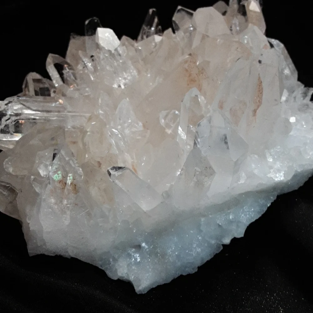 Quartz Crystal Cluster - Picture 2 of 9